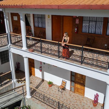 Tupac Huaraz Vandrarhem Exteriör bild