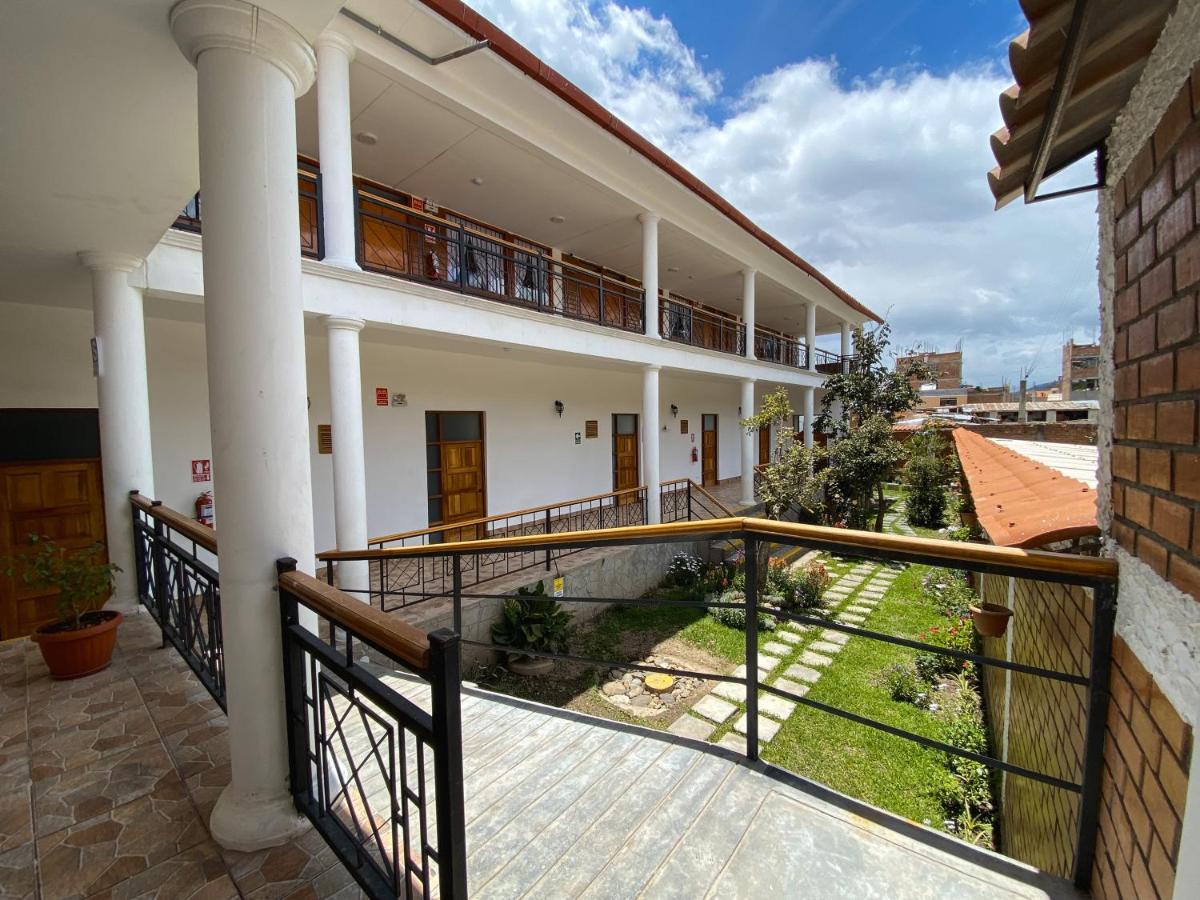 Tupac Huaraz Vandrarhem Exteriör bild