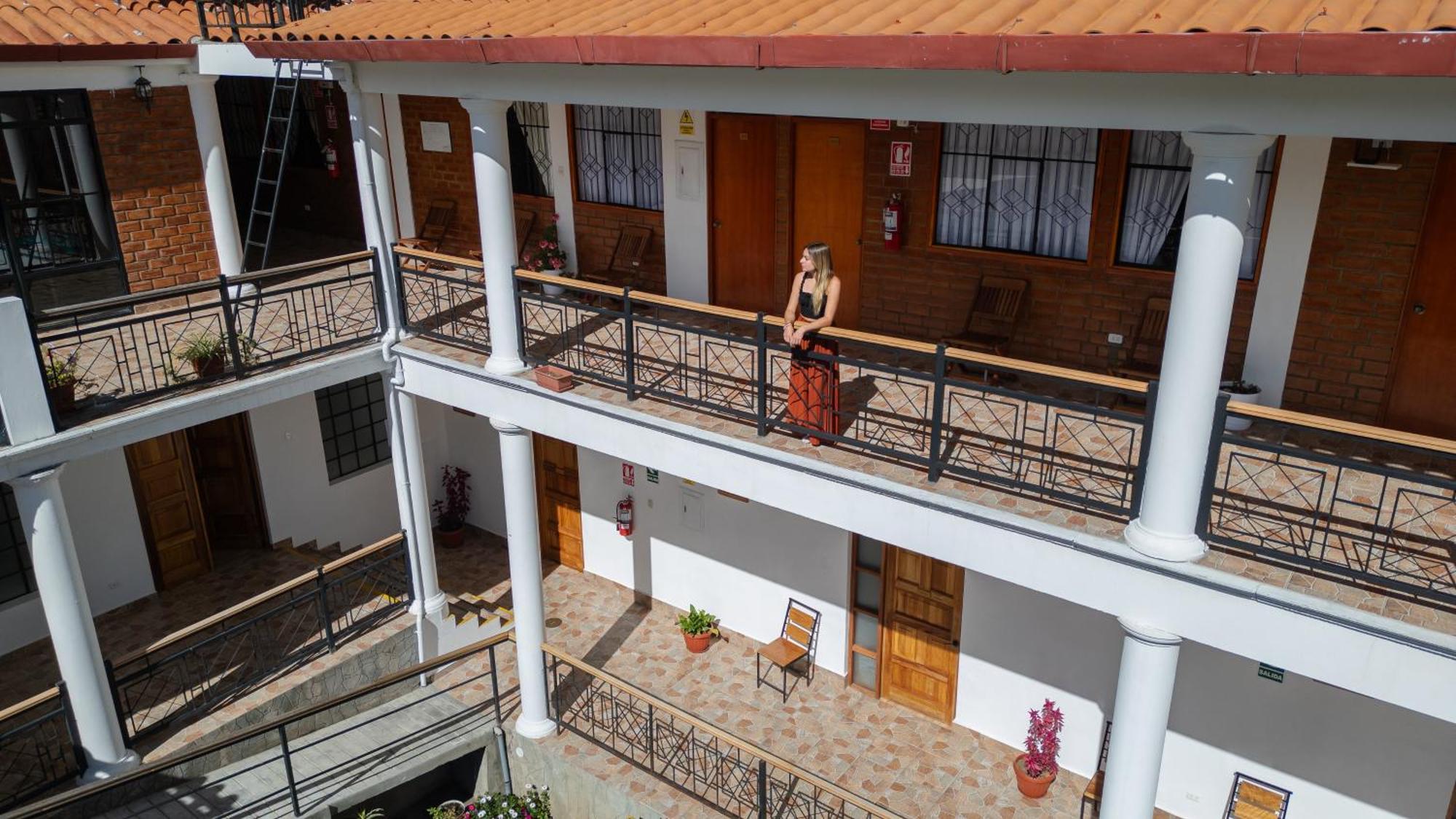 Tupac Huaraz Vandrarhem Exteriör bild